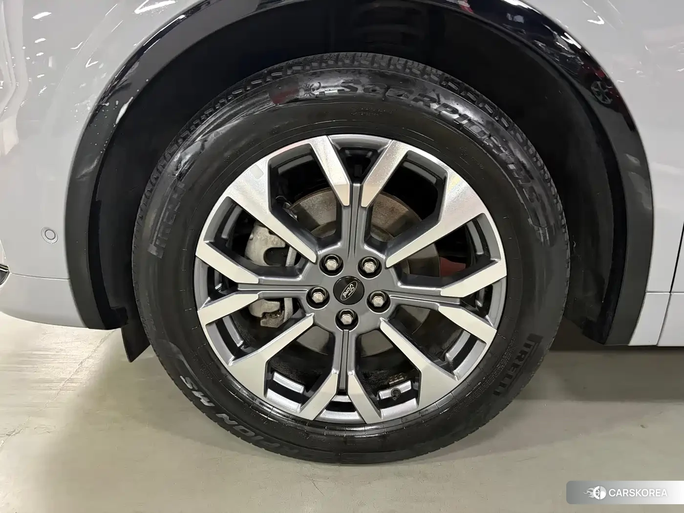 Ford Edge 2023 Silver/gray из Китая, фото 2