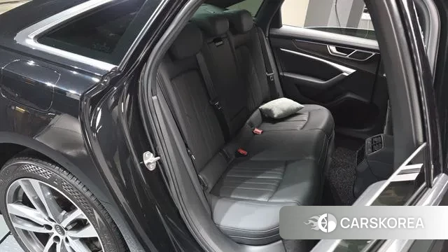 Audi A6 (C8) 2021 Черный из Кореи, фото 2