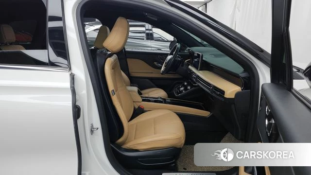 Lincoln Corsair 2021 Белый из Кореи, фото 2