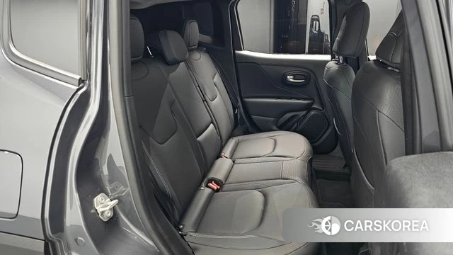 Jeep Renegade 2023 Серый из Кореи, фото 2