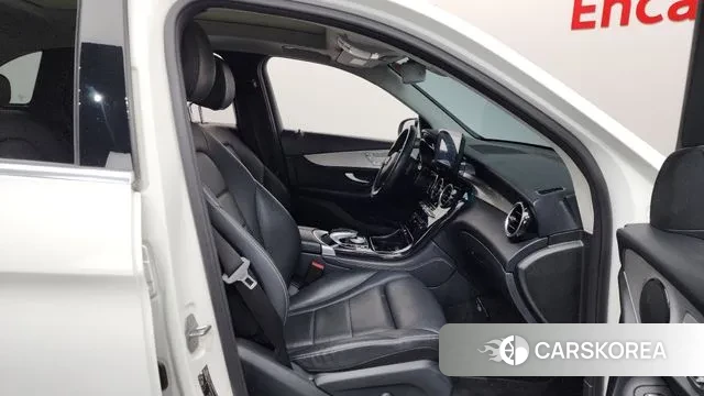 Mercedes-Benz GLC-Class X253 2018 Белый из Кореи, фото 2