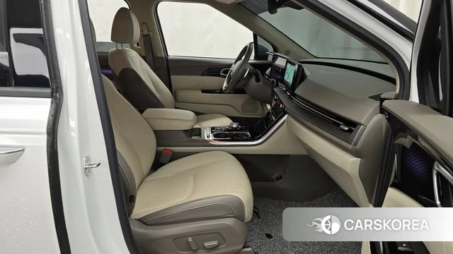 Kia Carnival 4th generation 2023 Белый из Кореи, фото 2