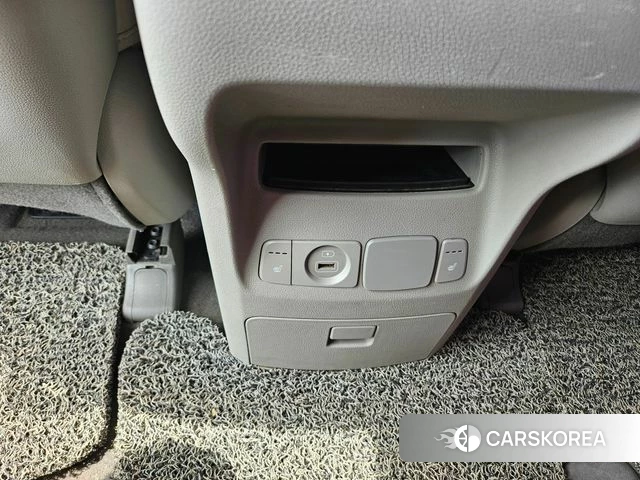 Kia The New Carnival 2018 Черный из Кореи, фото 2