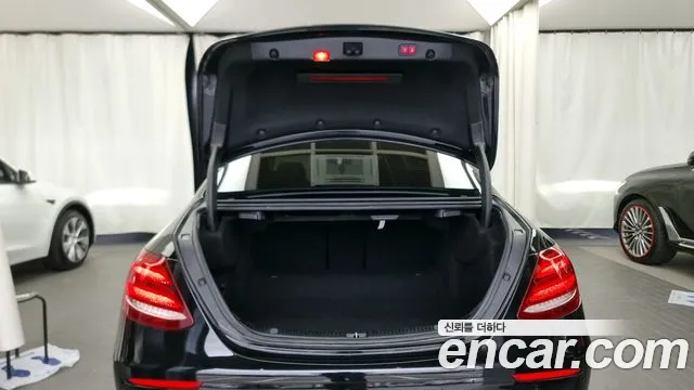 Mercedes-Benz E-Class W213 2020 Черный из Кореи, фото 2