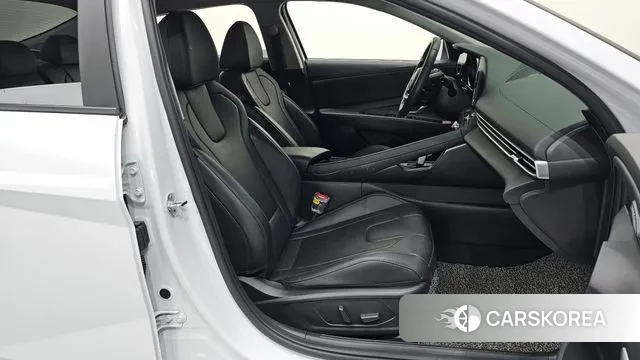 Hyundai Avante Hybrid (CN7) 2022 Белый из Кореи, фото 2