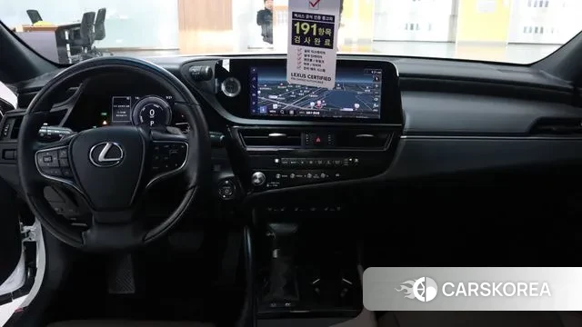 Lexus ES300h 7th generation 2024 Белый из Кореи, фото 2