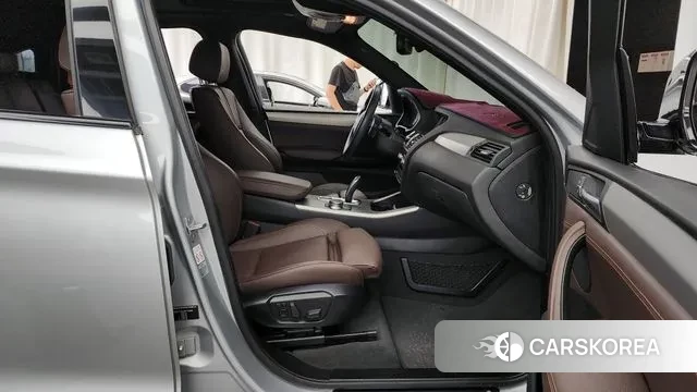 BMW X4 (F26) 2018 Серебристо-серый из Кореи, фото 2