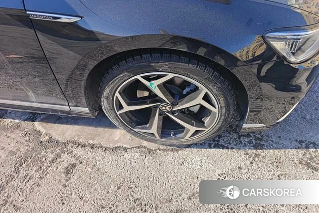 Volkswagen Magotan 2023 Черный из Китая, фото 2