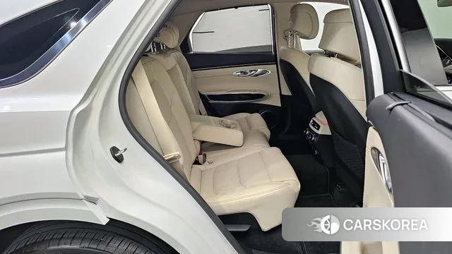 Genesis GV70 2022 Белый из Кореи, фото 2