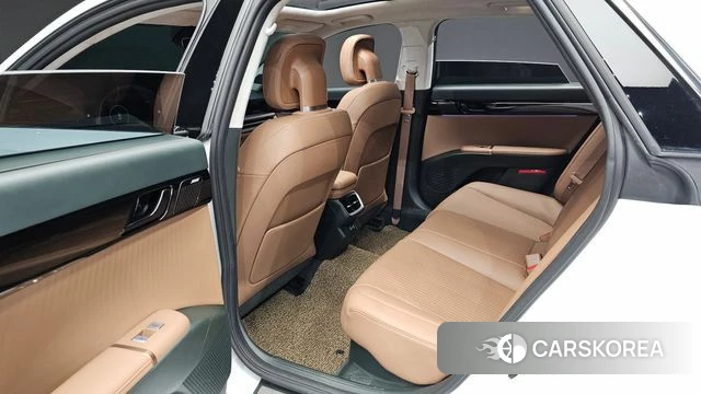 Hyundai Grandeur Hybrid (GN7) 2023 Белый из Кореи, фото 2