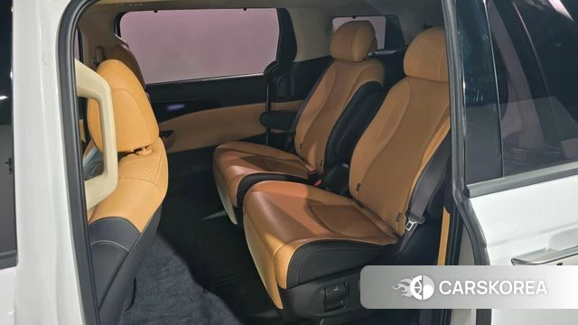 Kia Carnival 4th generation 2023 Белый из Кореи, фото 2