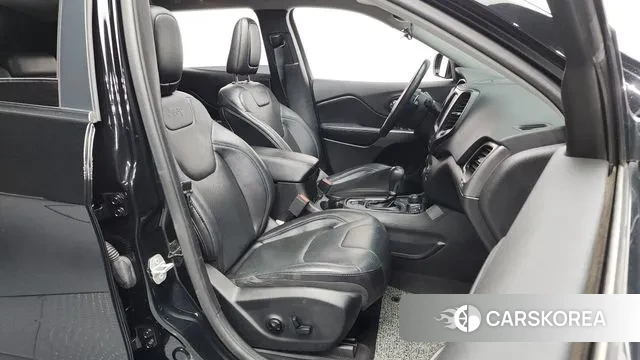 Jeep Cherokee (KL) 2019 Черный из Кореи, фото 2