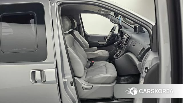 Hyundai The New Grand Starex 2019 Серебряный из Кореи, фото 2
