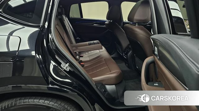 BMW X4 (G02) 2024 Черный из Кореи, фото 2