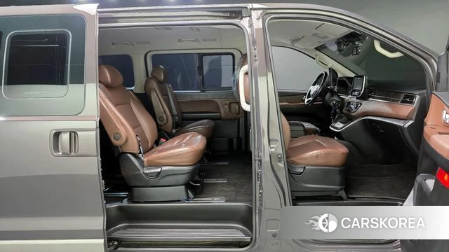 Hyundai The New Grand Starex 2019 Черный из Кореи, фото 2