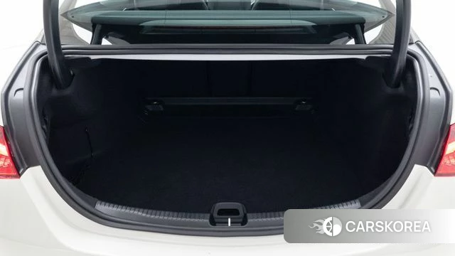 Mercedes-Benz C-Class W206 2026 Белый из Кореи, фото 2