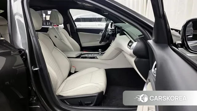 Genesis The New G70 2023 Серый из Кореи, фото 2