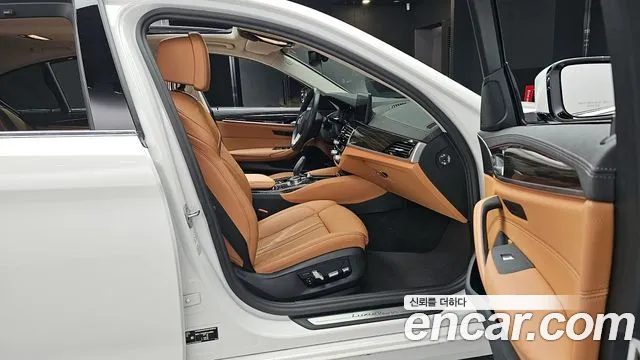 BMW 5 Series (G30) 2022 Белый из Кореи, фото 2