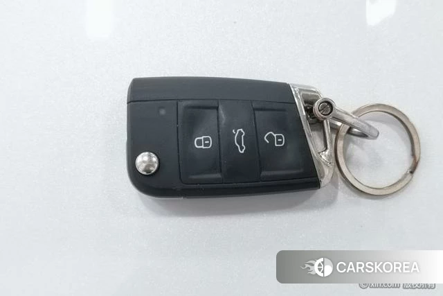 Volkswagen Sagitar 2023 Белый из Китая, фото 2