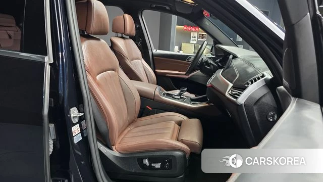 BMW X5 (G05) 2021 Черный из Кореи, фото 2