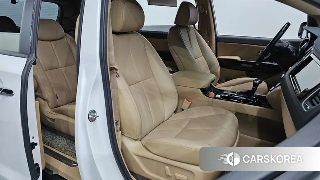 Kia The New Carnival 2018 Белый из Кореи, фото 2