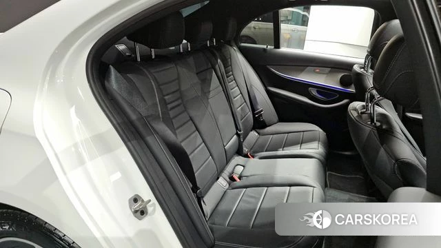 Mercedes-Benz E-Class W213 2021 Белый из Кореи, фото 2