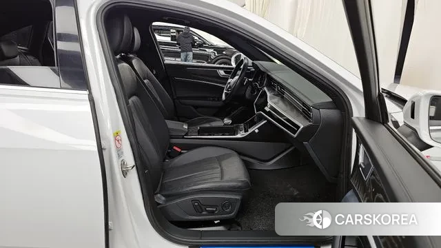 Audi A6 (C8) 2021 Белый из Кореи, фото 2