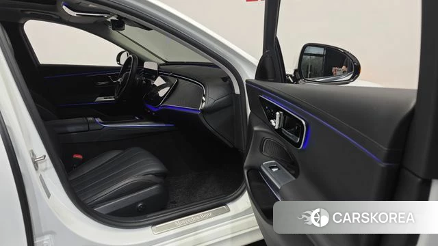 Mercedes-Benz E-Class W214 2024 Белый из Кореи, фото 2