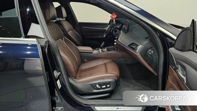 BMW 6 Series GT (G32) 2021 Черный из Кореи, фото 2