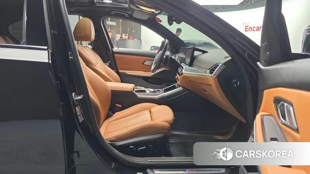 BMW 3 Series (G20) 2023 Черный из Кореи, фото 2