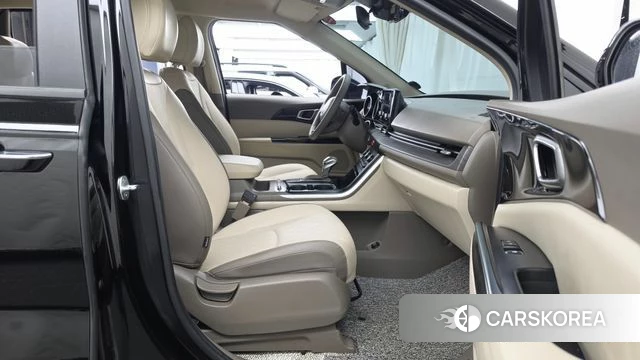 Kia Carnival 4th generation 2023 Черный из Кореи, фото 2