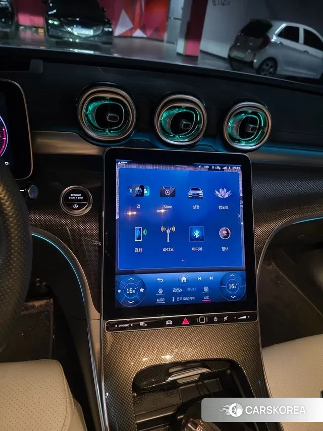 Mercedes-Benz C-Class W206 2023 Белый из Кореи, фото 2