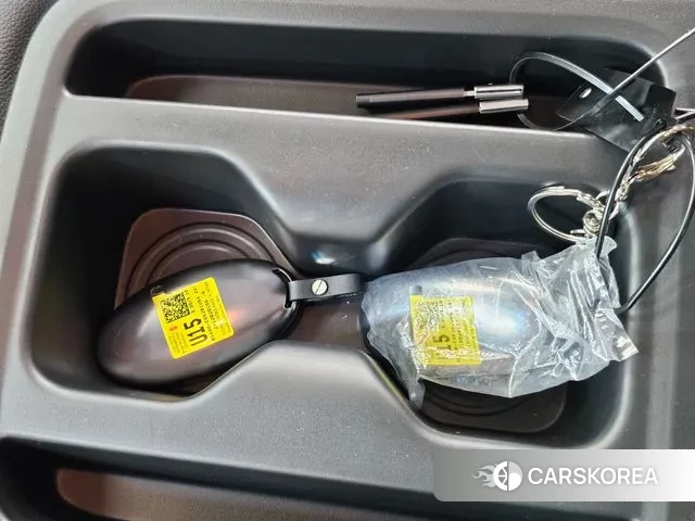 Hyundai Staria 2025 Желтый из Кореи, фото 2