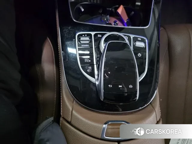 Mercedes-Benz E-Class W213 2019 Белый из Кореи, фото 2