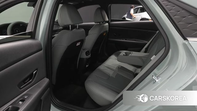 Hyundai The New Avante (CN7) 2024 Зеленый из Кореи, фото 2