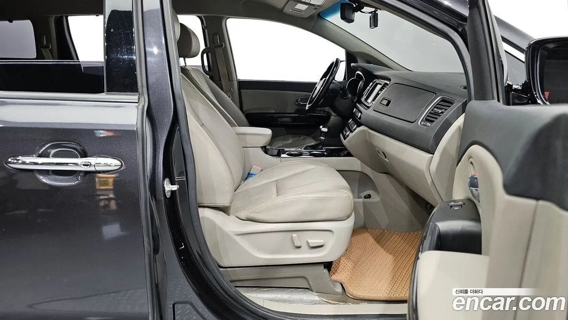 Kia The New Carnival 2019 Серый из Кореи, фото 2