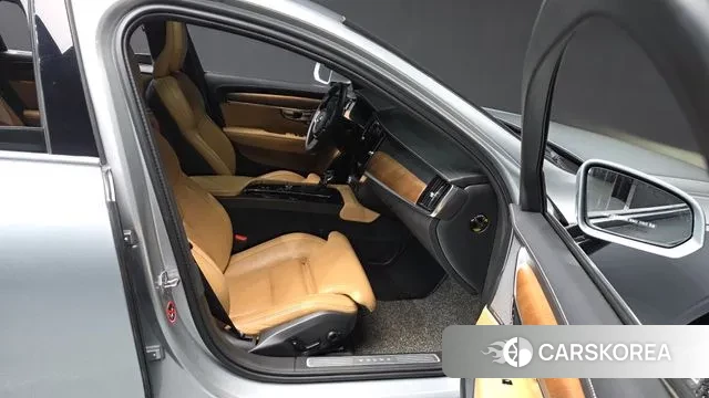 Volvo S90 2019 Серебристо-серый из Кореи, фото 2