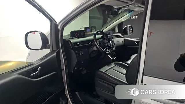 Hyundai Staria 2021 Серебристо-серый из Кореи, фото 2