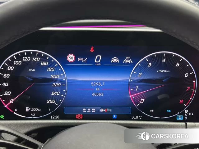 Mercedes-Benz E-class 2024 Белый из Китая, фото 2