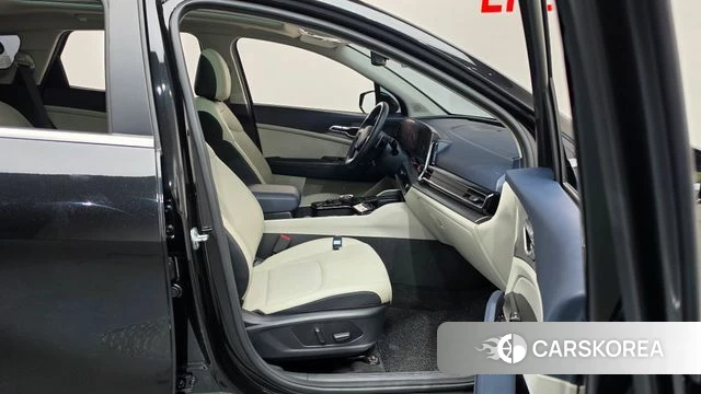 Kia Sportage 5th Generation 2022 Черный из Кореи, фото 2