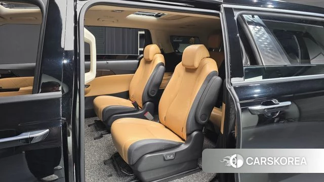 Kia Carnival 4th generation 2023 Черный из Кореи, фото 2