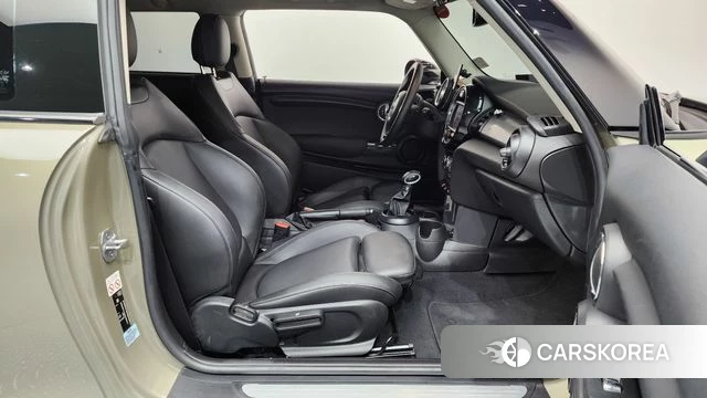 Mini Cooper 2018 Цвет тростника из Кореи, фото 2