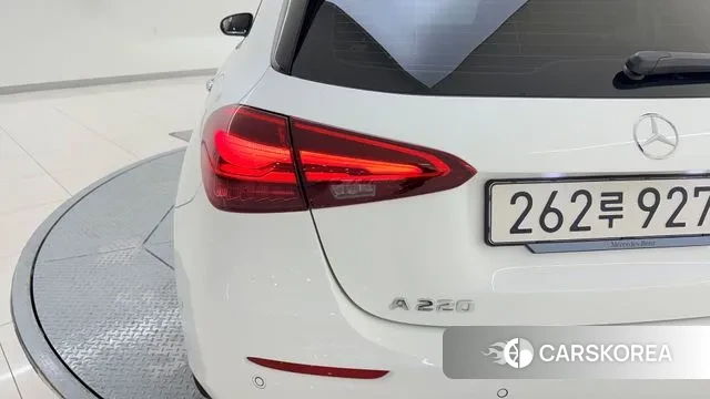 Mercedes-Benz A-Class W177 2025 Белый из Кореи, фото 2