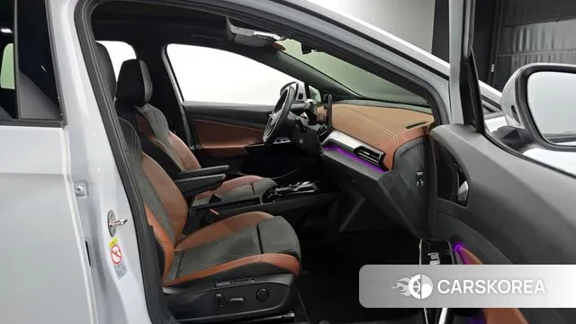 Volkswagen ID.4 2022 Белый из Кореи, фото 2