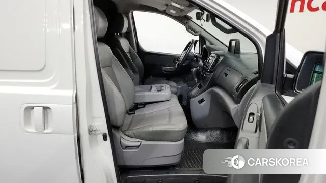 Hyundai The New Grand Starex 2019 Белый из Кореи, фото 2