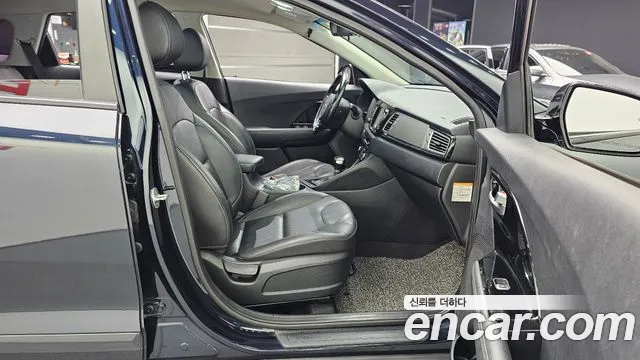 Kia Niro 2018 Синий из Кореи, фото 2