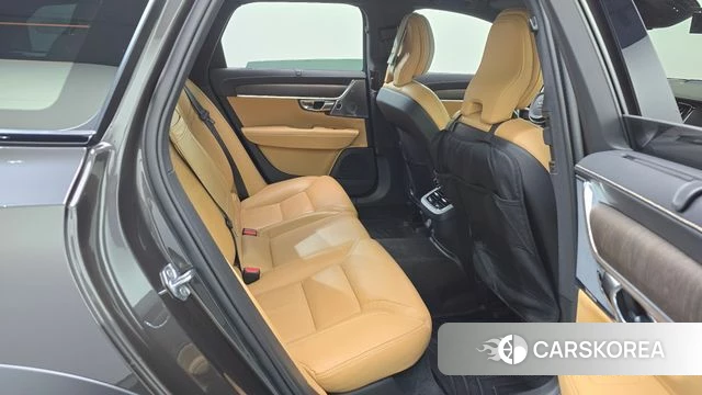 Volvo V90 Cross-Country 2021 Серый из Кореи, фото 2