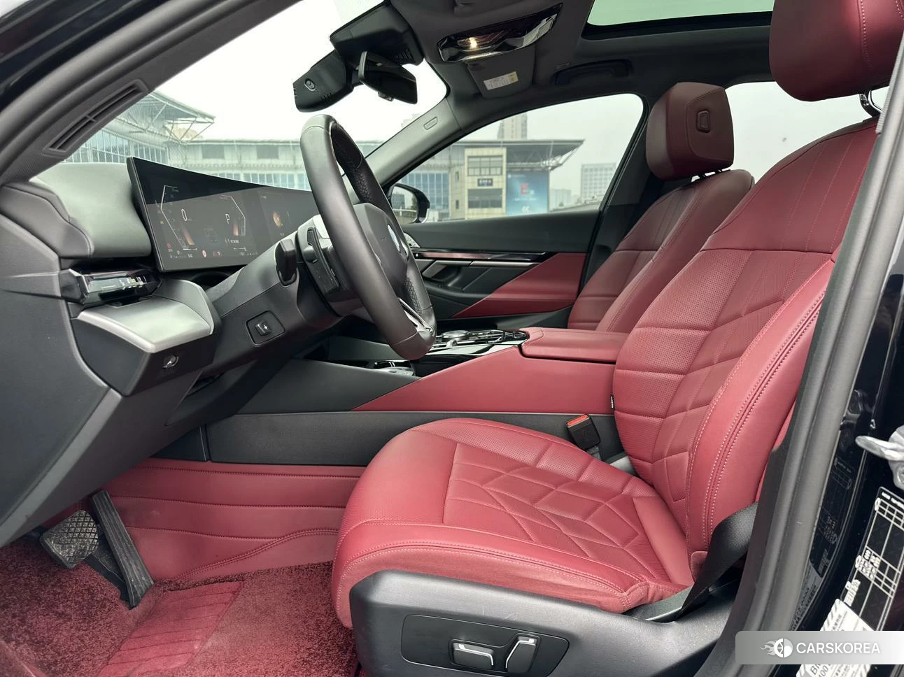 BMW 5 series 2024 Черный из Китая, фото 2