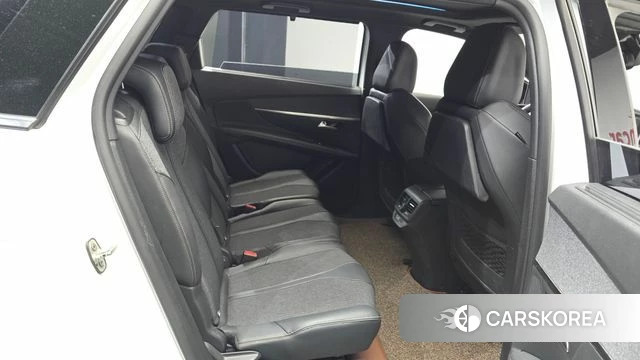 Peugeot 5008 second generation 2020 Белый из Кореи, фото 2