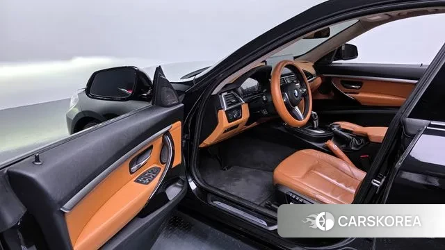 BMW 3 Series GT (F34) 2018 Черный из Кореи, фото 2